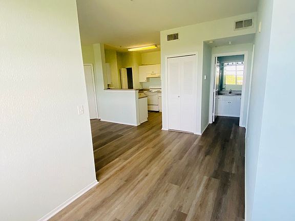 4th image of 1776 Sophias Dr