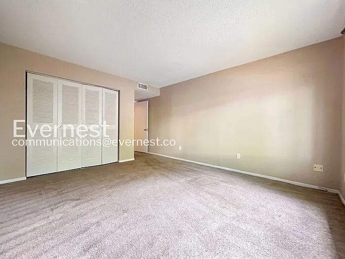 47 Little Silver Ct SE — Photo 12