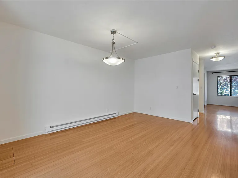 4 W Harbor Dr — Photo 20
