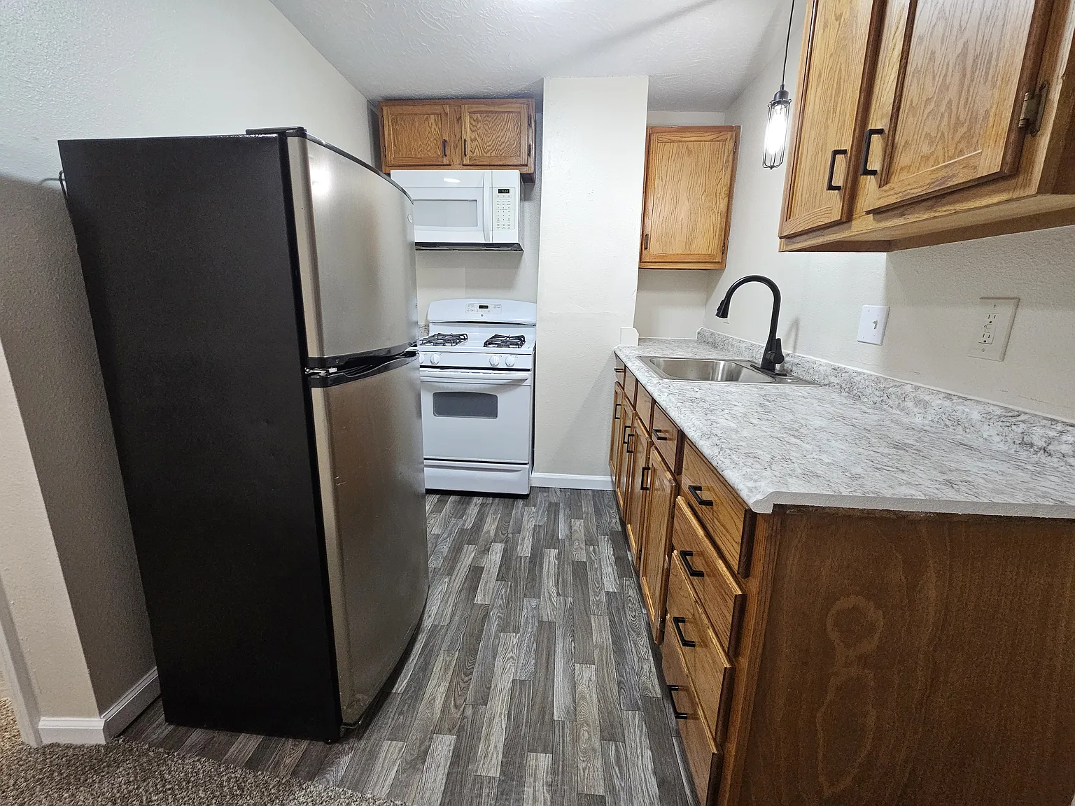 1359 E Blaine St — Photo 4