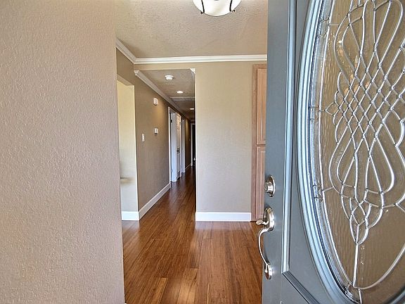 3rd image of 223 Tioga Dr