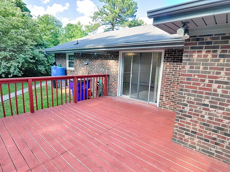 1526 Smith Level Rd — Photo 14