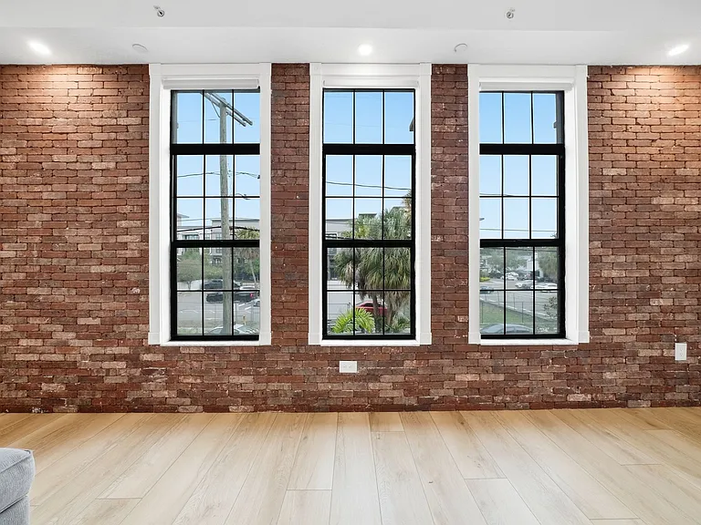 2236 Soho Bay Ct — Photo 10
