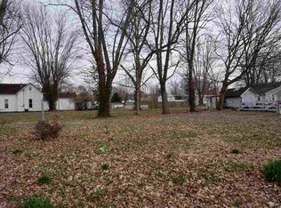 415 W Brummitt St, Owensville, IN 47665