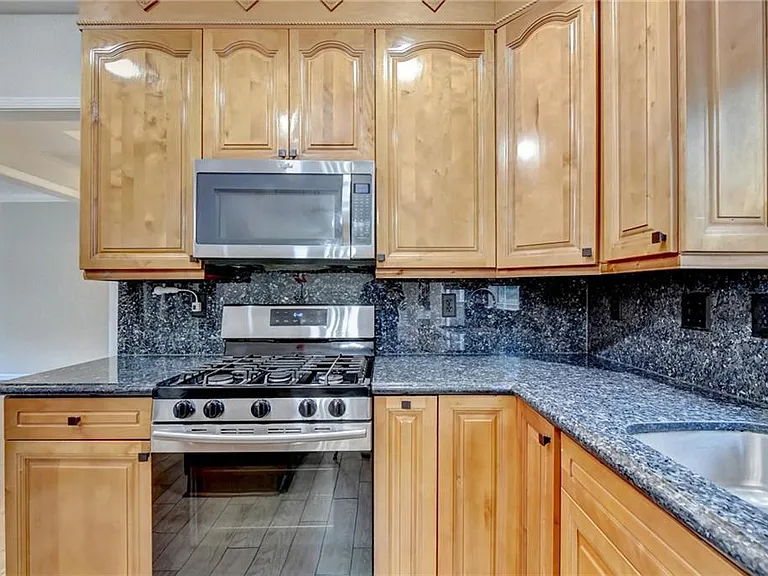 2835 Crestmont Ct — Photo 22