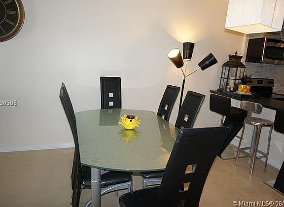 4th image of 19370 Collins Ave APT 923