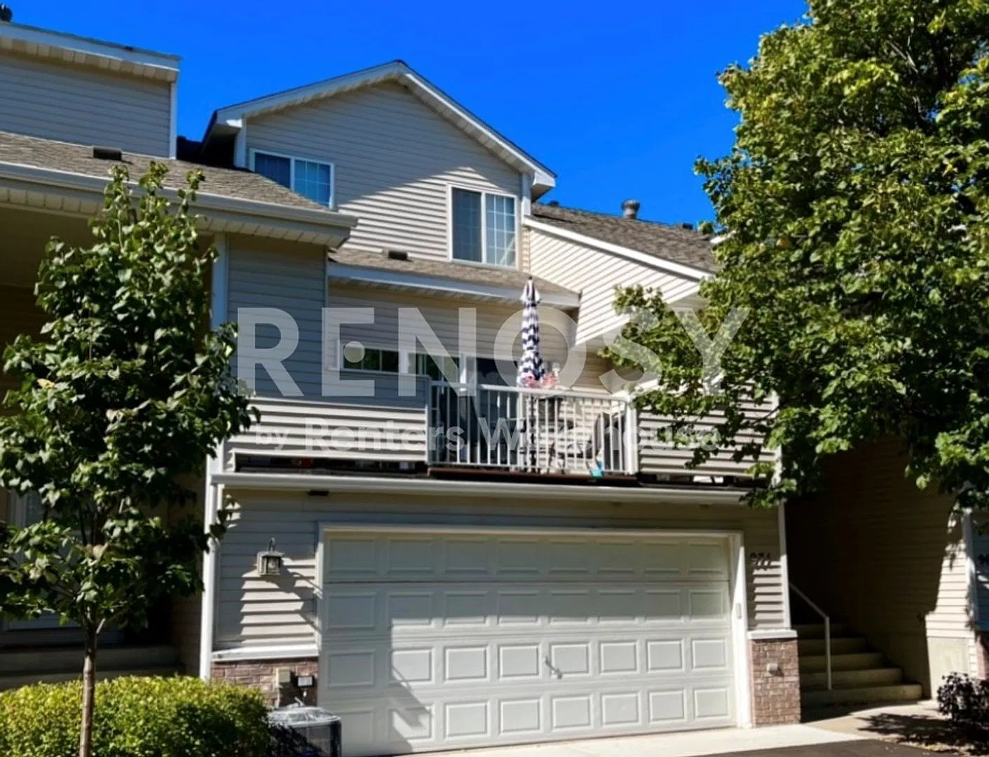 Spacious 2 Bedroom 1.5 Bath Townhome — Photo 1