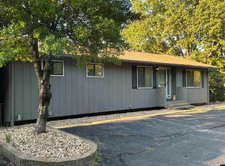 102 Oriole Ln, Bull Shoals, AR 72619