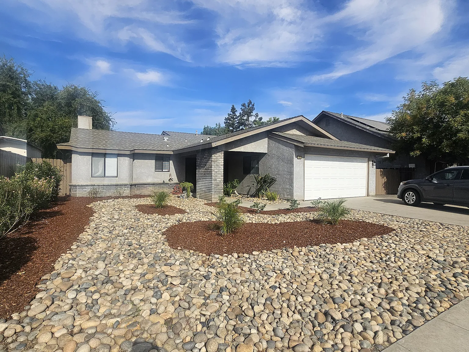 3 bed, 1455 sqft, $2,350 — Photo 3