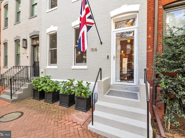 1516 Swann St NW, Washington, DC 20009