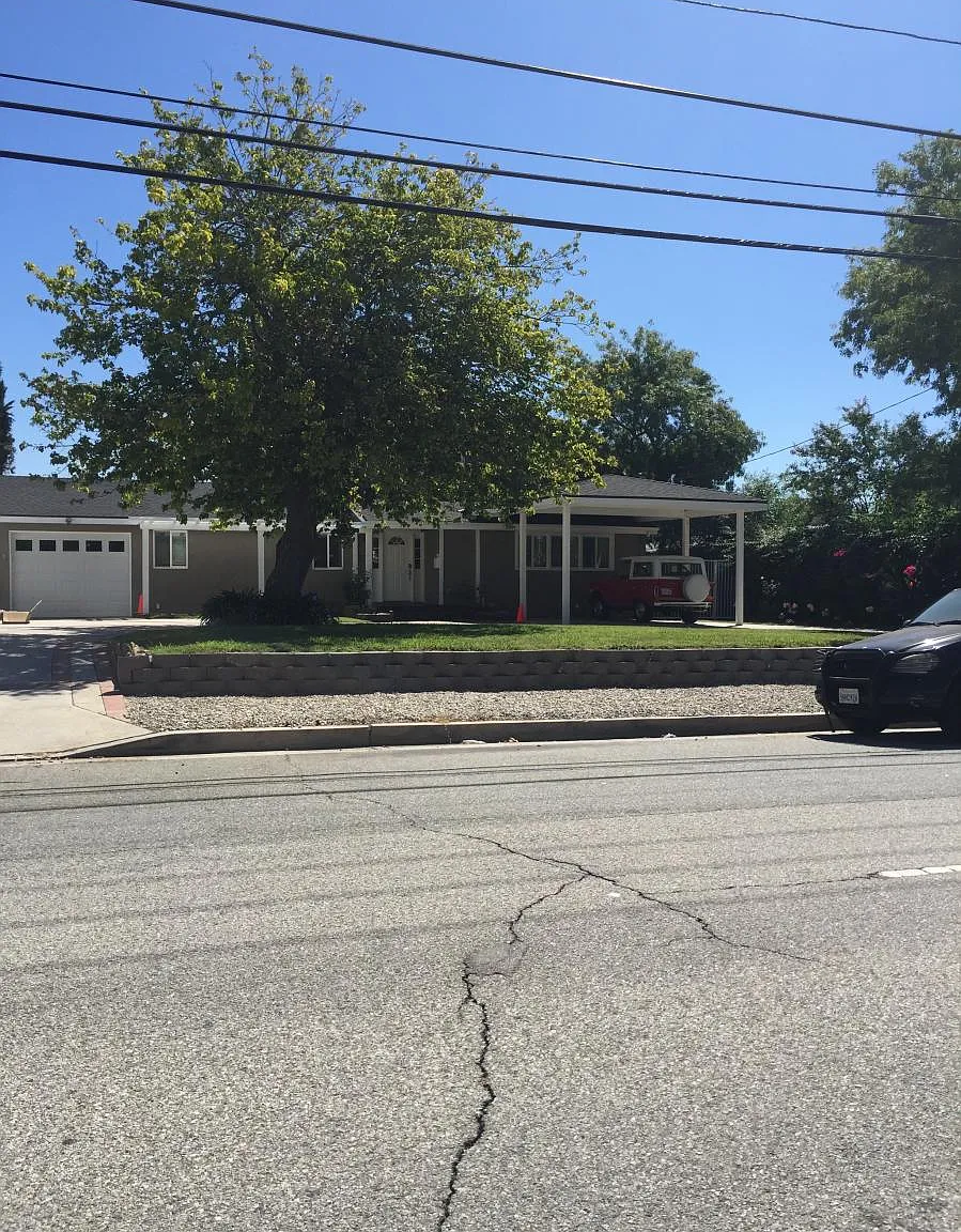 10420 Louise Avenue — Photo 1