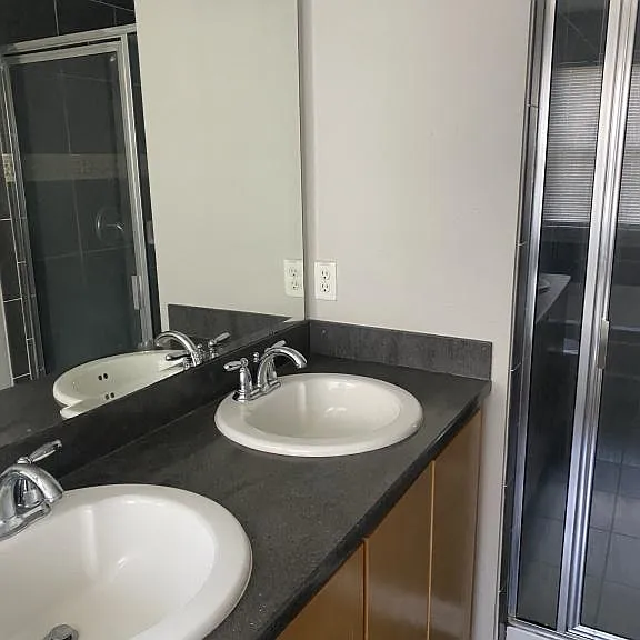 1032 Chalcedony St — Photo 9
