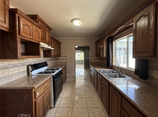 407 E St, Taft, CA 93268
