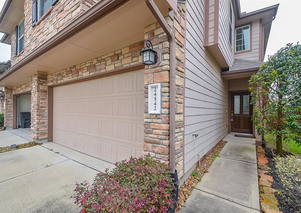 1st image of 24542 Folkstone Cir