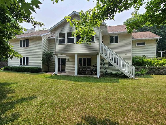 4th image of N7568 Island Dr