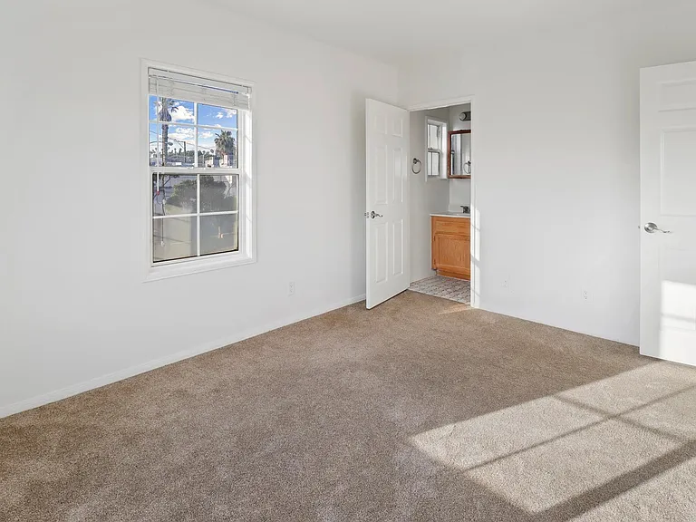1221-23 1/2 19th St #1223-A — Photo 10