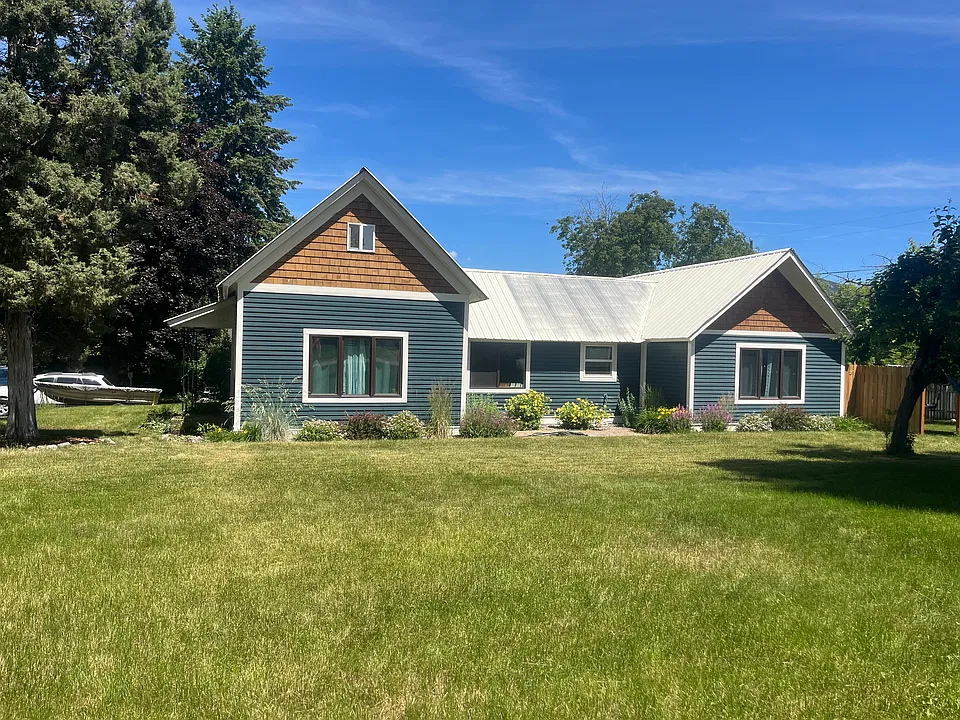 329 3rd Ave W