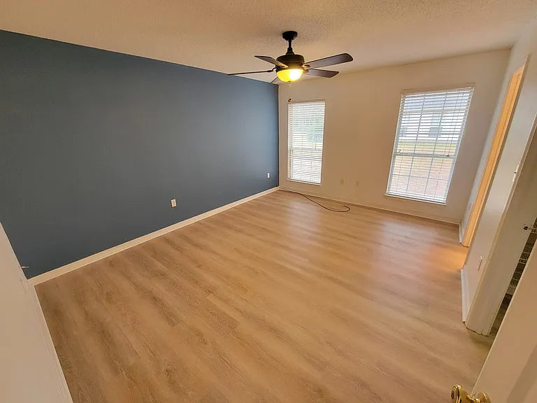 2405 Hemlock Dr — Photo 13