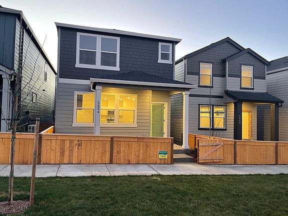 2nd image of 2654 NE 116th St #4