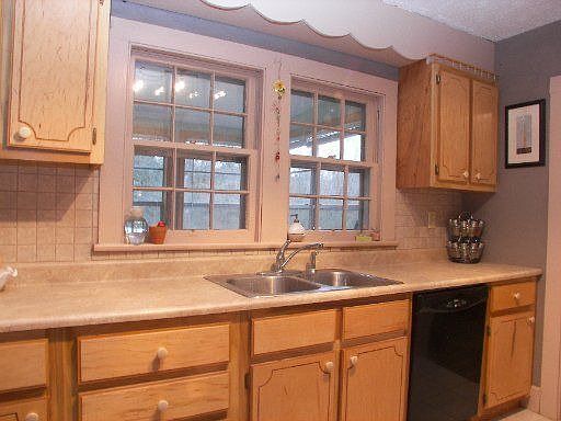 5th image of 2328 Woodrow Dr