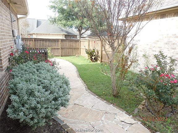 2nd image of 207 Meir Ln
