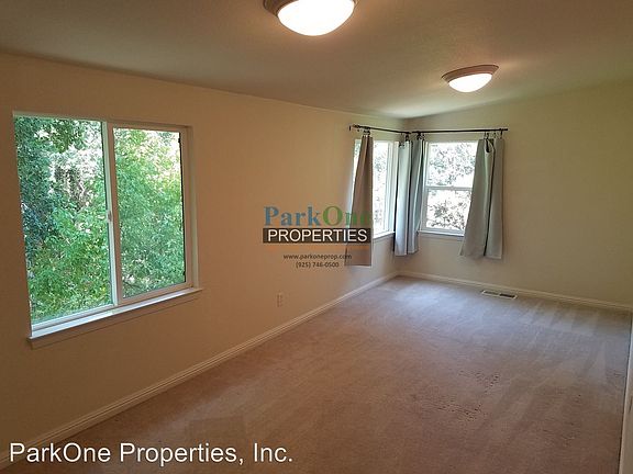 3rd image of 3161 Linda Vista Ln