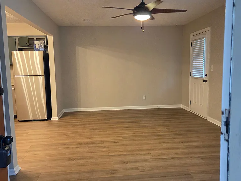 501 Mansion St — Photo 6