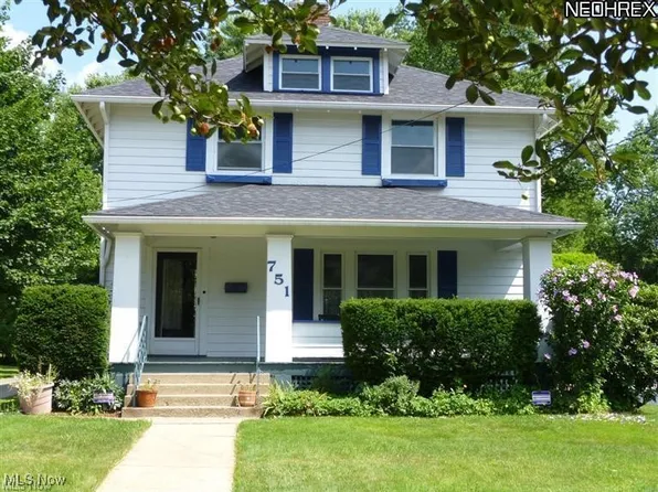 751 E Main St, Ravenna, OH 44266