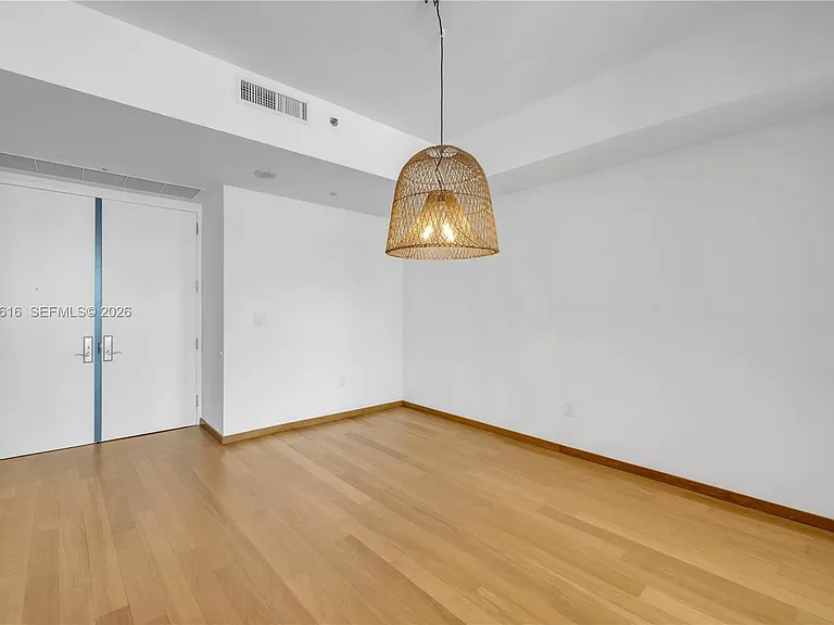 100 S Pointe Dr #1608 — Photo 18