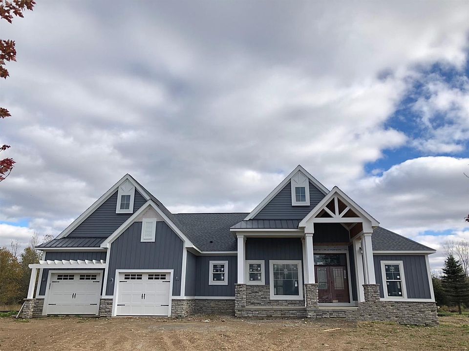 1st image of 6 Arbor Ln