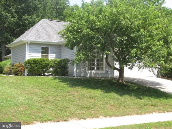 48034 Mayflower Dr, Lexington Park, MD 20653