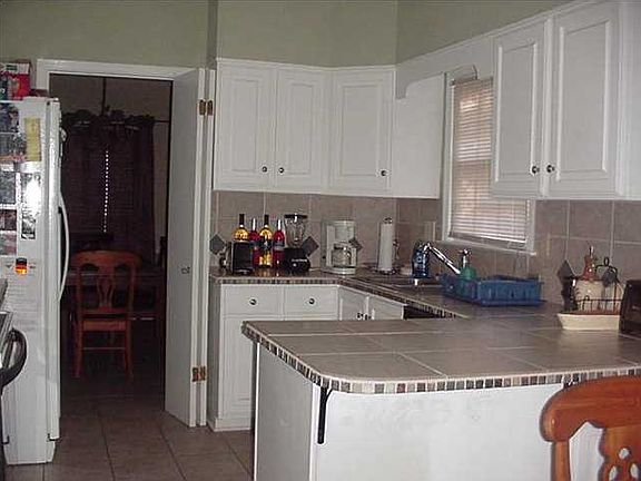 2nd image of 118 Ocala Dr