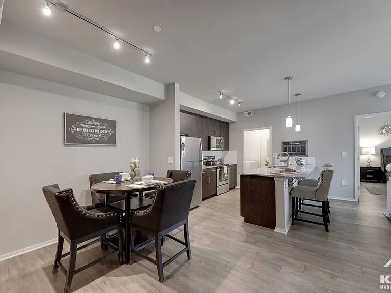 The Vue Luxury Apartments — Photo 10