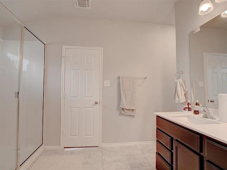 1317 Cesarina St — Photo 16