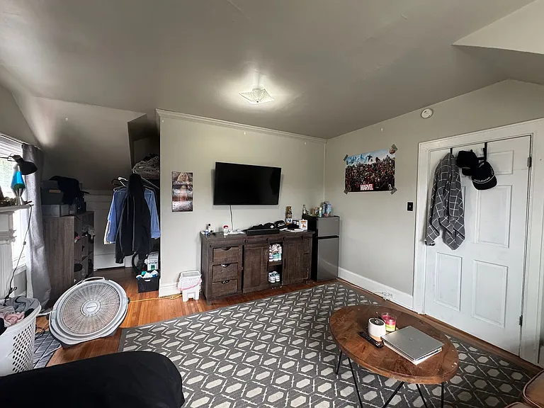 350 Probasco St — Photo 18