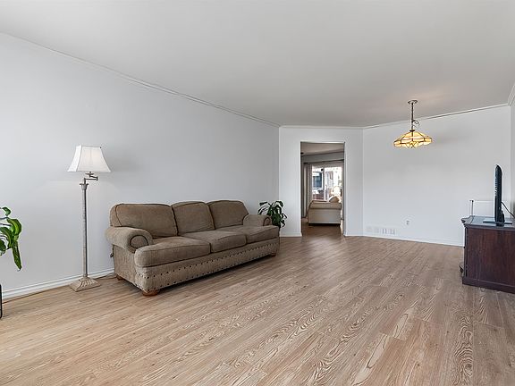 4th image of 45358 Paige Pl