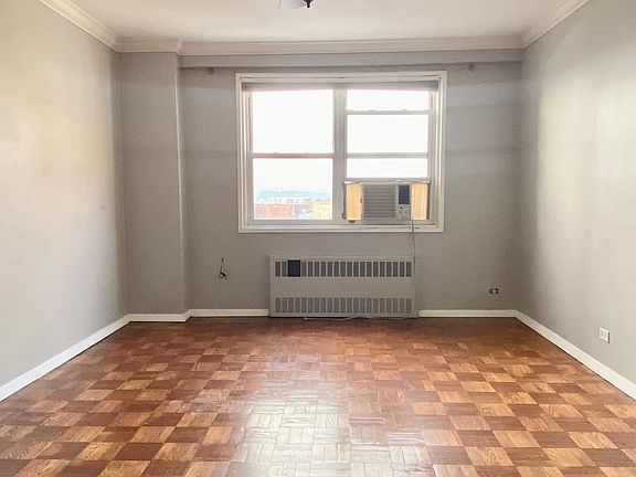 3rd image of 3530 Henry Hudson Pkwy APT 16F