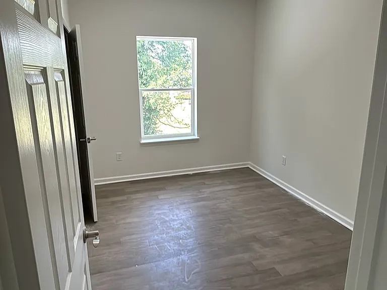 4902 Cawood Dr — Photo 12