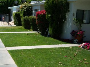 275 Tamarisk Rd, Palm Springs, CA 92262