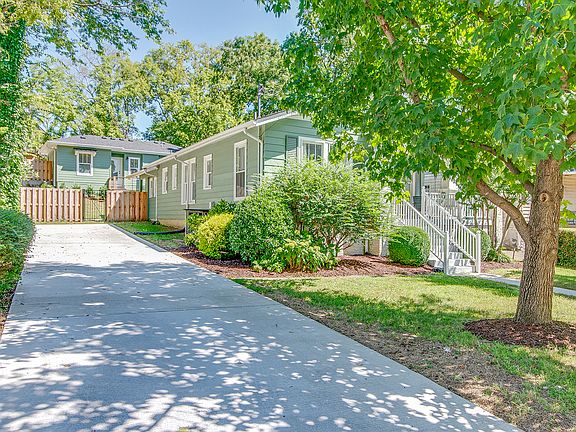 Main Home w/Detached Unit