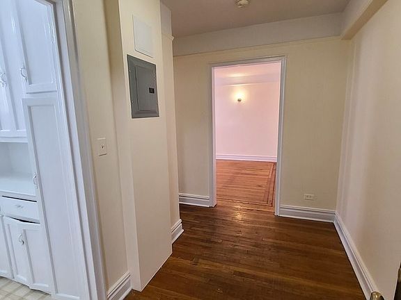 4th image of 30-75 34th St #C