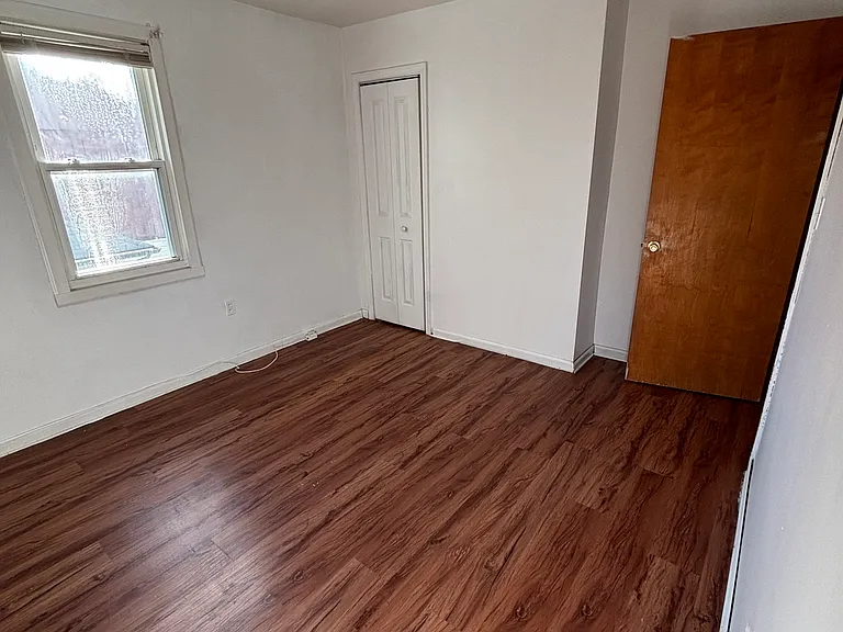 904 Jefferson St — Photo 14