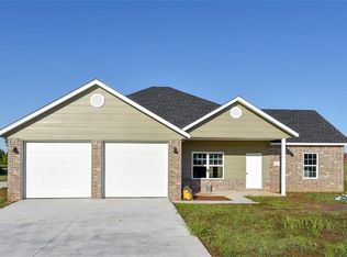 112 Meadows Dr, Roland, OK 74954