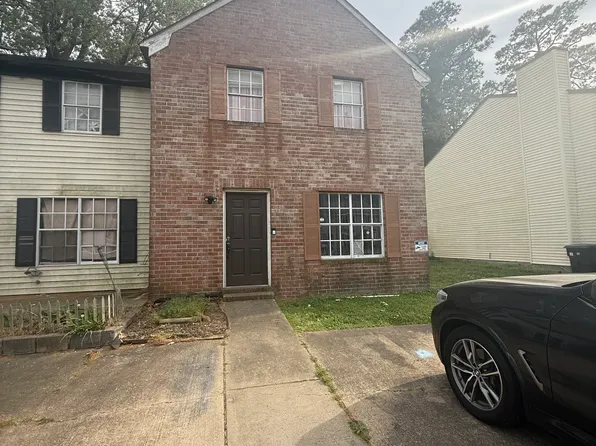 420 Hill Meadow Dr, Virginia Beach, VA 23454