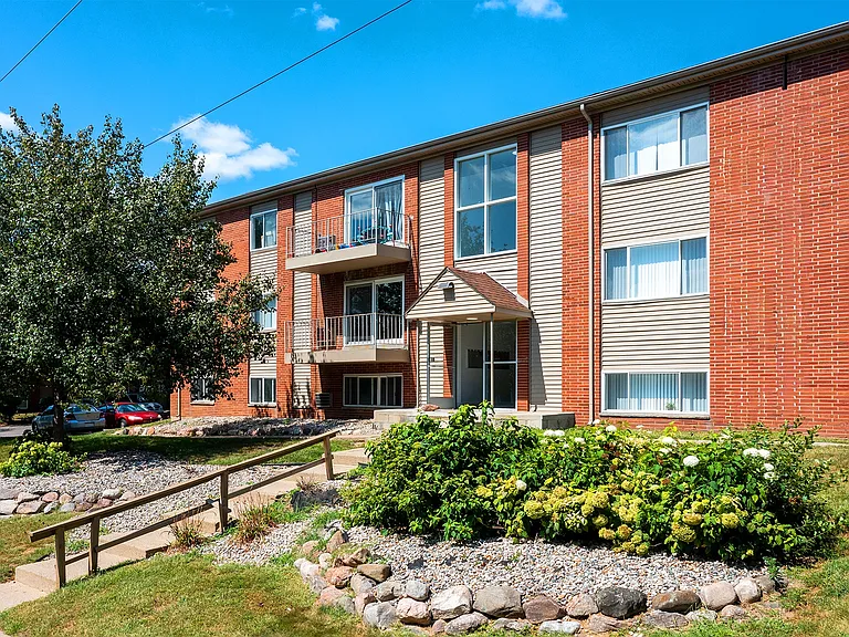 Arbor One Apartments — Photo 1