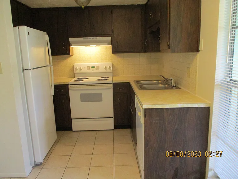 7423 Washington St — Photo 3