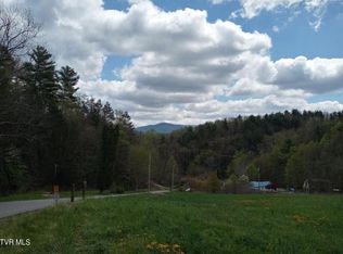 1975 Edwards Branch Rd, Flag Pond, TN 37657