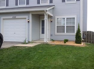 1122 Burns Ln, Minooka, IL 60447
