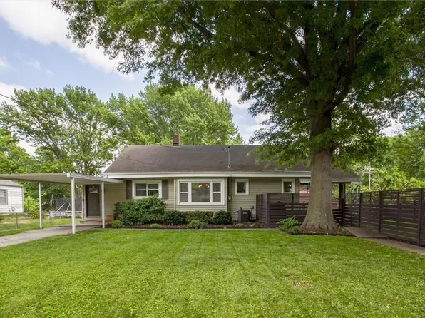 5818 W 75th St, Prairie Village, KS 66208
