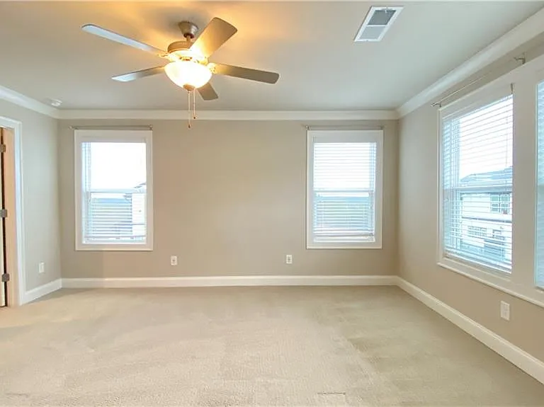 1040 Knoxboro Ln — Photo 34